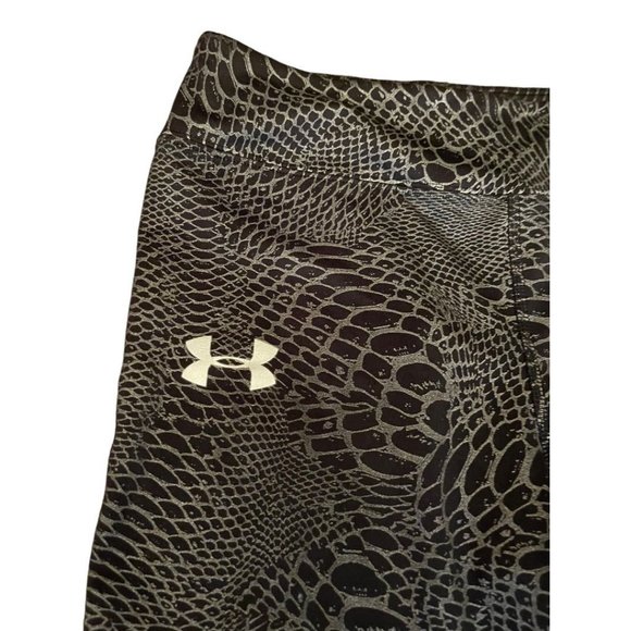 Large Under Armour Youth Girl's Capri Athletic Pants Fitted Heat Gear Black Meta - Picture 4 of 12